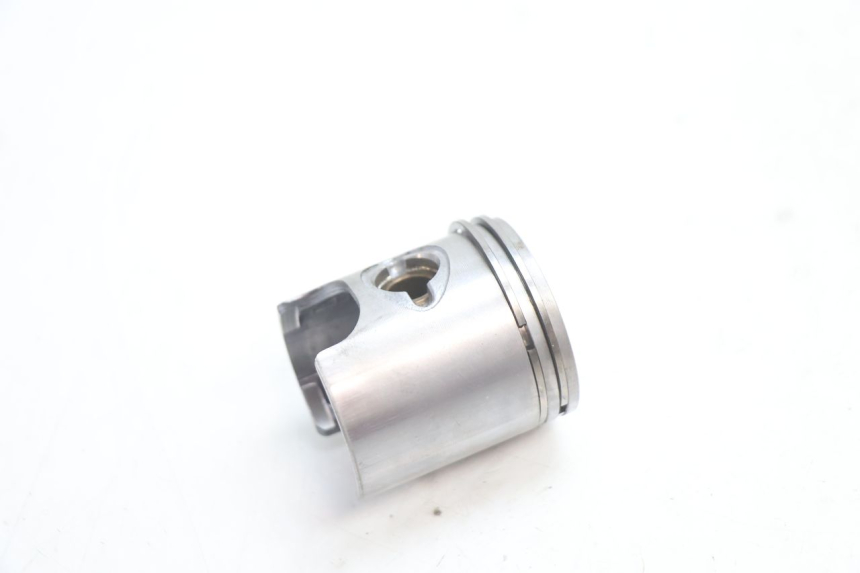 photo de CYLINDRE PISTON PEUGEOT TREKKER 50 (1995 - 2004) - Focus structure