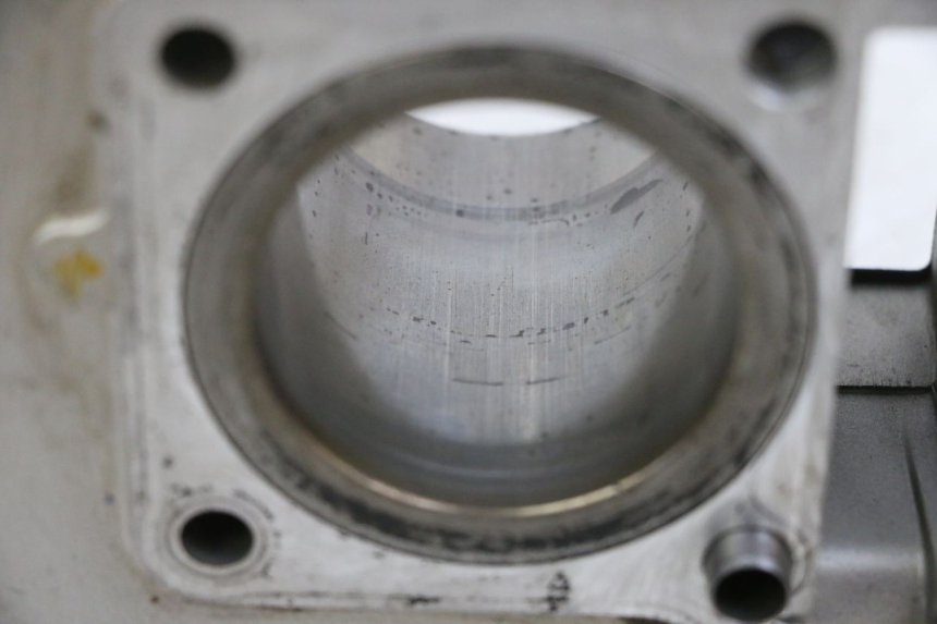 photo de CYLINDRE PISTON YAMAHA TTR 125 (2000 - 2020) - Points de fixation