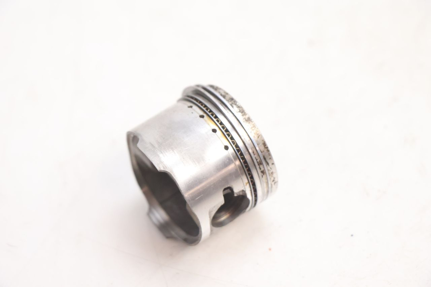 photo de CYLINDRE PISTON PEUGEOT V-CLIC VCLIC 50 (2007 - 2013) - Focus structure