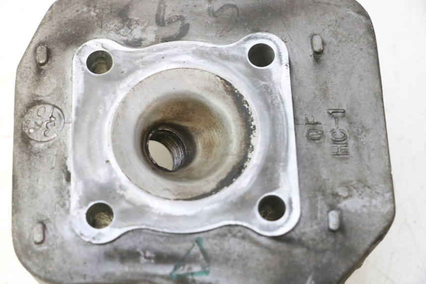 photo de CYLINDRE PISTON PEUGEOT VIVACITY NEW 2T 50 (2008 - 2017) - Focus structure