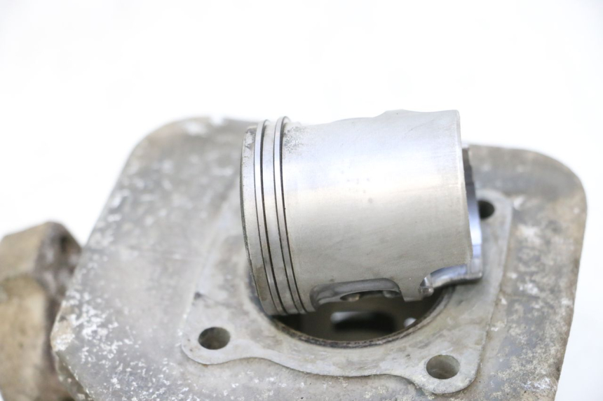 photo de CYLINDRE PISTON PEUGEOT VIVACITY 50 (1998 - 2003) - Focus structure