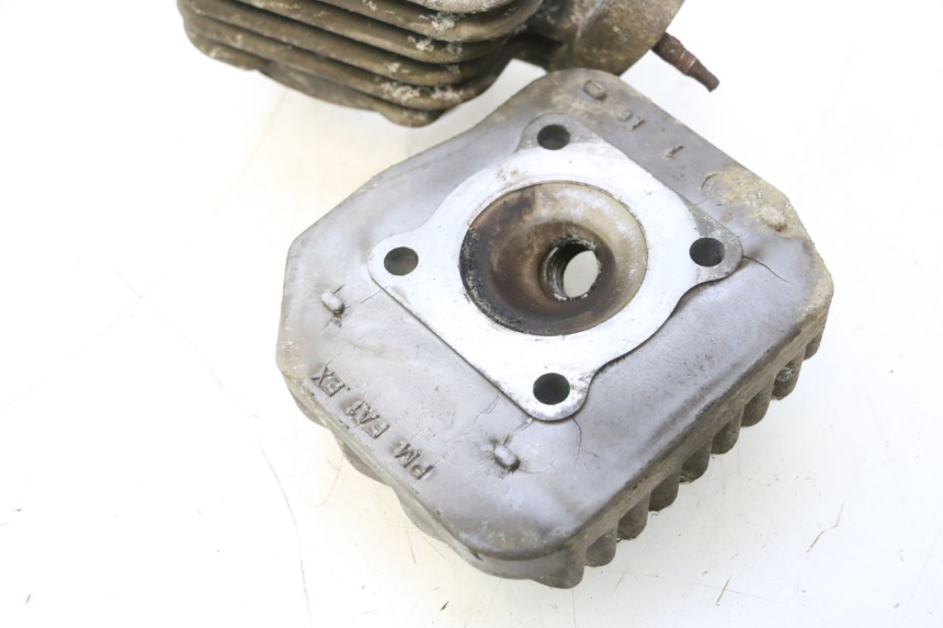 photo de CYLINDRE PISTON PEUGEOT VIVACITY 50 (1998 - 2003) - Points de fixation