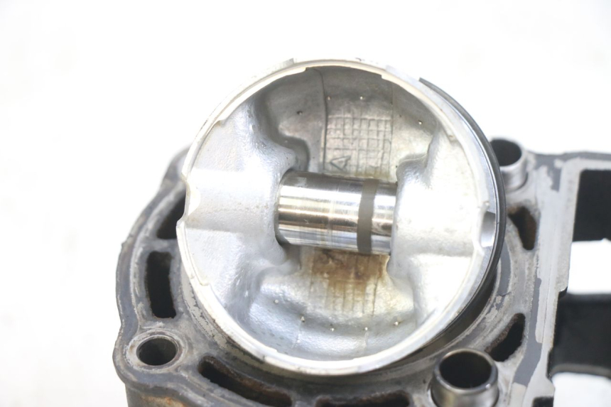 photo de CYLINDRE PISTON YAMAHA X-MAX XMAX 250 (2006 - 2009)