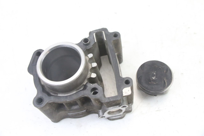 photo de CYLINDRE PISTON YAMAHA X-MAX XMAX 125 (2010 - 2014)