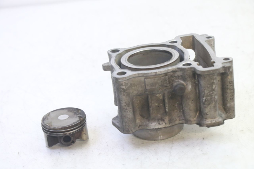 photo de CYLINDRE PISTON YAMAHA X-MAX XMAX 125 (2010 - 2014)