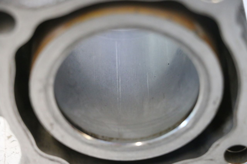 photo de CYLINDRE PISTON YAMAHA X-MAX XMAX 125 (2010 - 2013) - Autre angle de vue