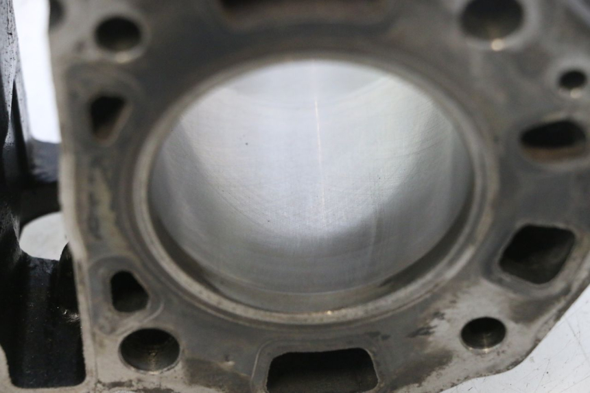 photo de CYLINDRE PISTON PIAGGIO X9 EVOLUTION 125 (2003 - 2007) - Zoom composants