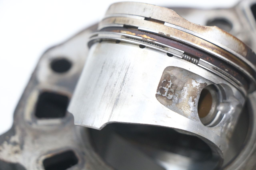 photo de CYLINDRE PISTON PIAGGIO XEVO - X EVO 125 (2007 - 2016)