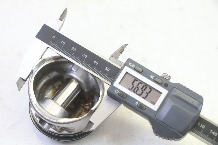 photo de CYLINDRE PISTON PIAGGIO XEVO - X EVO 125 (2007 - 2016)