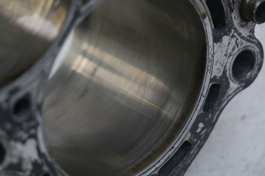 photo de CYLINDRE PISTON YAMAHA YZF R1 1000 (2007 - 2008)