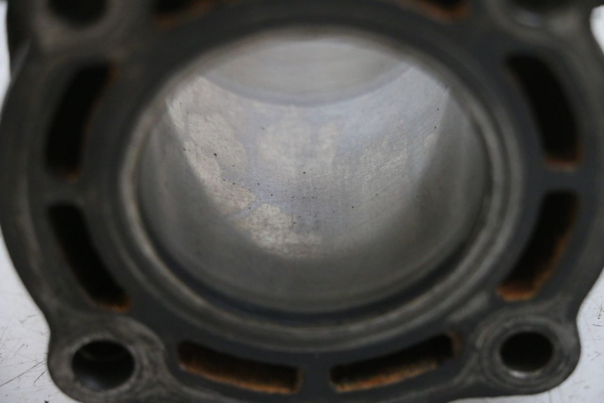 photo de CYLINDRE PISTON YAMAHA YP MAJESTY 125 (2002 - 2006) - Points de fixation