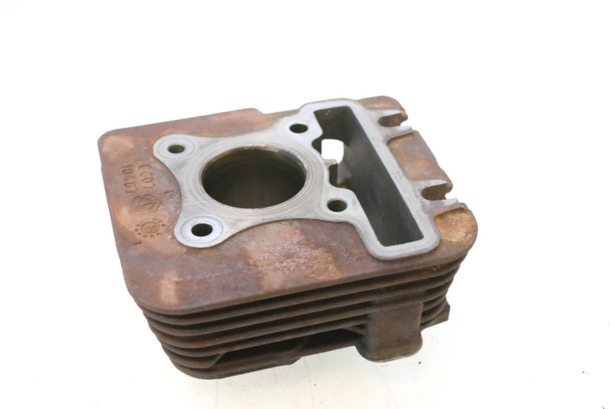 photo de CYLINDRE PISTON PIAGGIO ZIP 4T 50 (2018 - 2020) - Vue d’ensemble