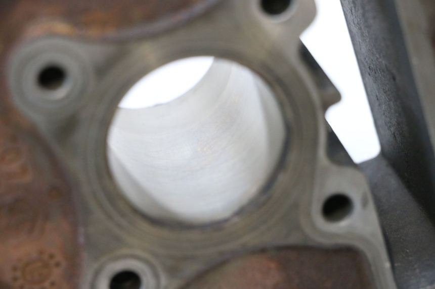 photo de CYLINDRE PISTON PIAGGIO ZIP 4T 50 (2018 - 2020) - État de surface