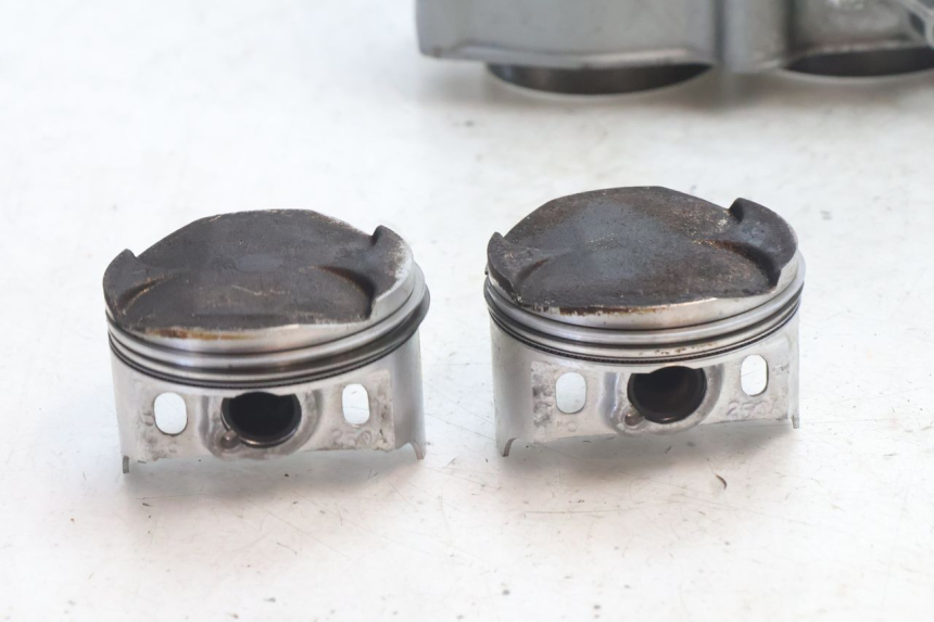 photo de CYLINDRE PISTON KAWASAKI ZZR 600 (1995 - 2004) - Marquages et références
