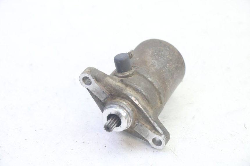 photo de DEMARREUR KYMCO AGILITY 16+ 4T 50 (2018 - 2023) - Gros plan technique