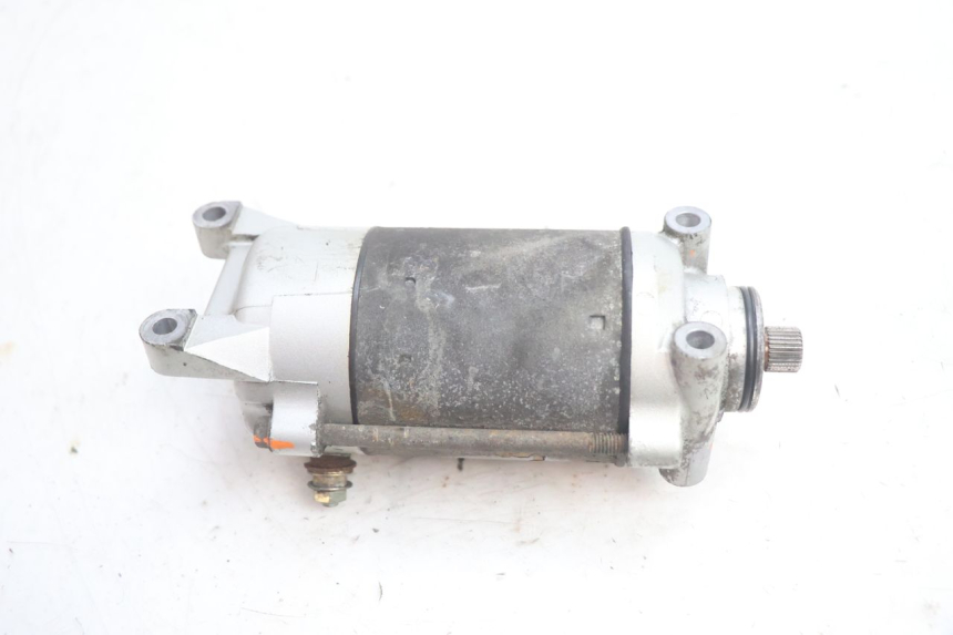 photo de DEMARREUR HONDA CB TWO FIFTY 250 (1991 - 2002) - Gros plan technique