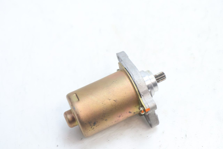 photo de DEMARREUR PEUGEOT KISBEE 2T 50 (2018 - 2022) - Gros plan technique