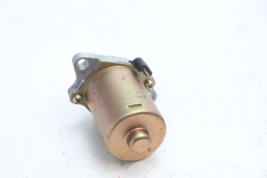 photo de DEMARREUR PEUGEOT KISBEE 2T 50 (2018 - 2022) - Points de fixation