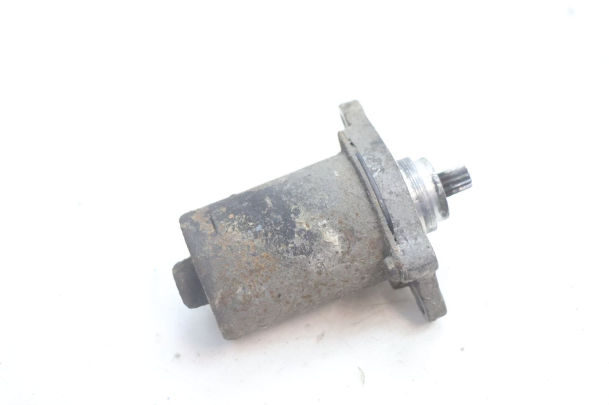 photo de DEMARREUR PEUGEOT SPEEDFIGHT 2 AC 50 (2000 - 2009) - Gros plan technique
