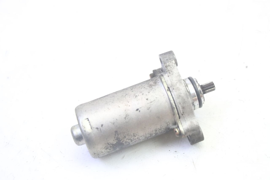 photo de DEMARREUR PIAGGIO ZIP 4T 50 (2018 - 2020) - Gros plan technique