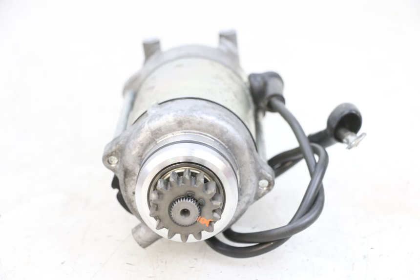 photo de DEMARREUR KAWASAKI ZR 7 750 (1999 - 2001) - Autre angle de vue