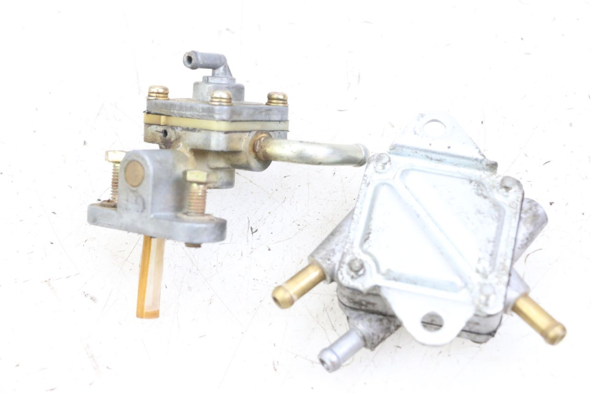 photo de DEPRESSION RESERVOIR HYOSUNG GTR 125 (2006 - 2008)