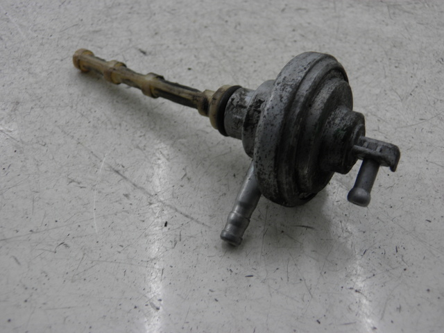 photo de DEPRESSION RESERVOIR PIAGGIO FLY 125 (2005 - 2012)