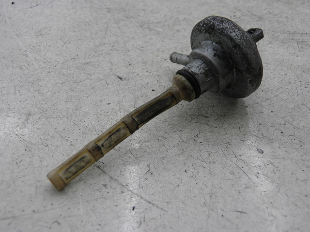 photo de DEPRESSION RESERVOIR PIAGGIO FLY 125 (2005 - 2012)