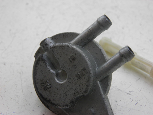 photo de DEPRESSION RESERVOIR PIAGGIO ZIP 2T 50 (2009 - 2019)