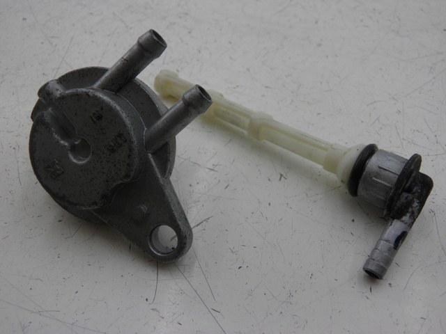 photo de DEPRESSION RESERVOIR PIAGGIO ZIP 2T 50 (2009 - 2019)