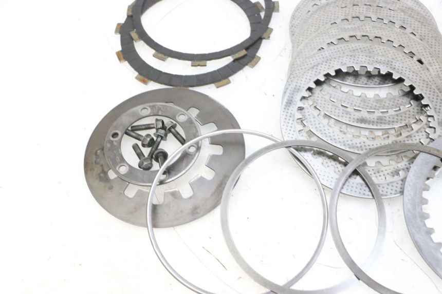 photo de DISQUE EMBRAYAGE YAMAHA FJR ABS 1300 (2006 - 2012) - Gros plan technique