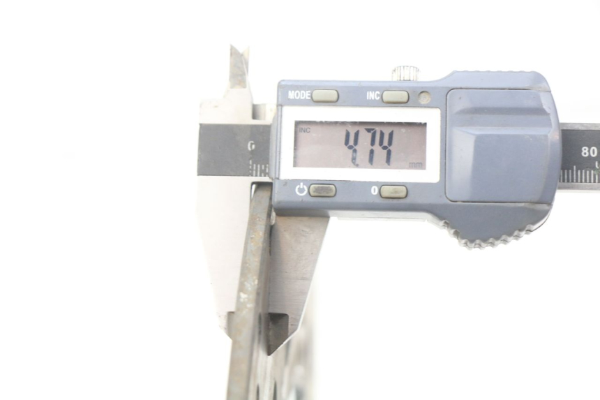 photo de DISQUE FREIN ARRIERE YAMAHA FJR ABS 1300 (2016 - 2020) - Points de fixation