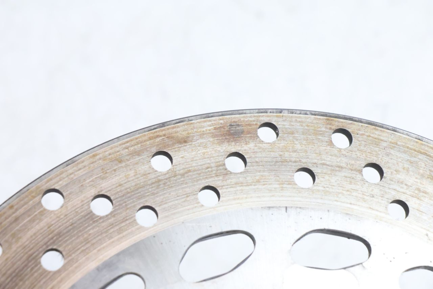 photo de DISQUE FREIN ARRIERE YAMAHA FZ8 800 (2010 - 2016) - Zoom état d’usage