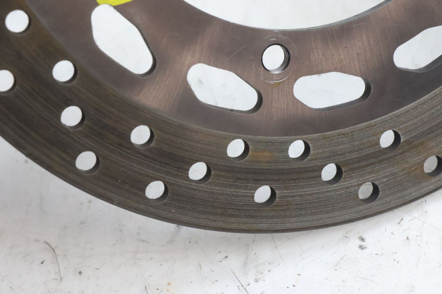 photo de DISQUE FREIN ARRIERE YAMAHA FZ8 800 (2010 - 2016) - Points de fixation