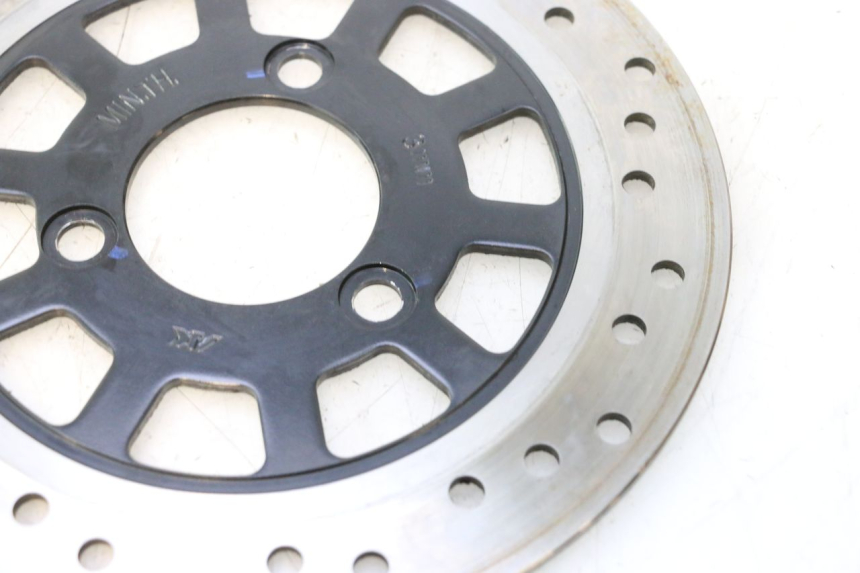 photo de DISQUE FREIN ARRIERE JM MOTORS R-MAX TECH 50 (2024 - 2026) - Points de fixation