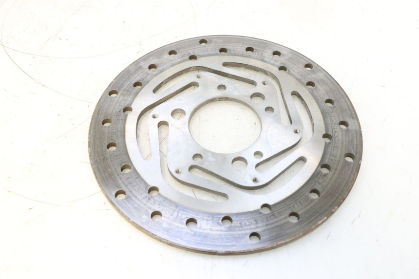 photo de DISQUE FREIN ARRIERE CAN-AM SPYDER RS 1000 (2008 - 2012) - Gros plan technique