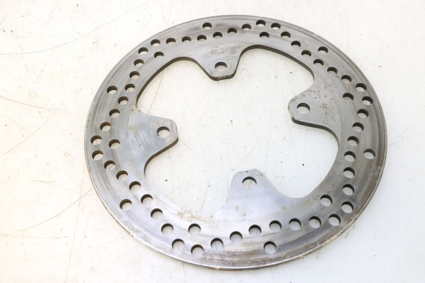 photo de DISQUE FREIN ARRIERE YAMAHA XMAX X-MAX 125 (2006 - 2009) - Gros plan technique