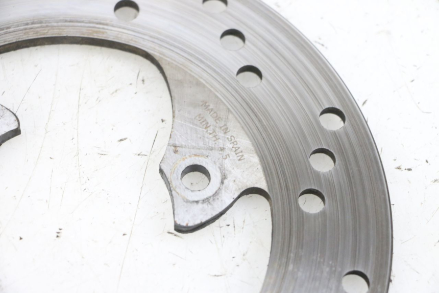 photo de DISQUE FREIN ARRIERE YAMAHA YP MAJESTY 125 (2002 - 2006) - Vue d’ensemble