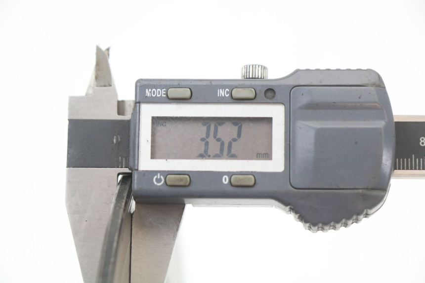 photo de DISQUE FREIN AVANT SUZUKI GN 125 (1997 - 2000)
