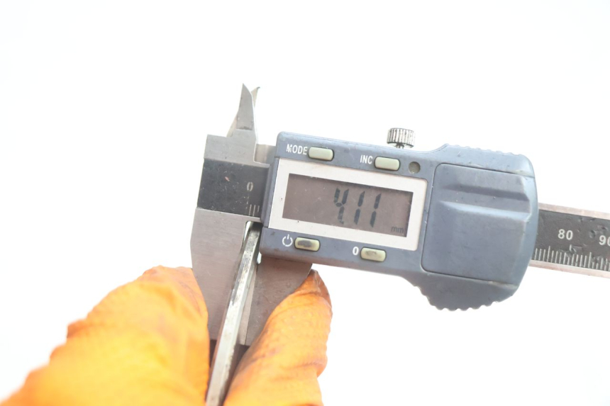 photo de DISQUE FREIN AVANT PIAGGIO LIBERTY 125 (1998 - 2008) - Gros plan technique