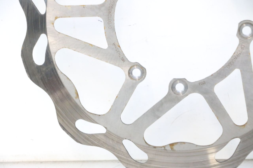 photo de DISQUE FREIN AVANT RIEJU MRT PRO SUPERMOTARD 50 (2007 - 2018) - Zoom état d’usage