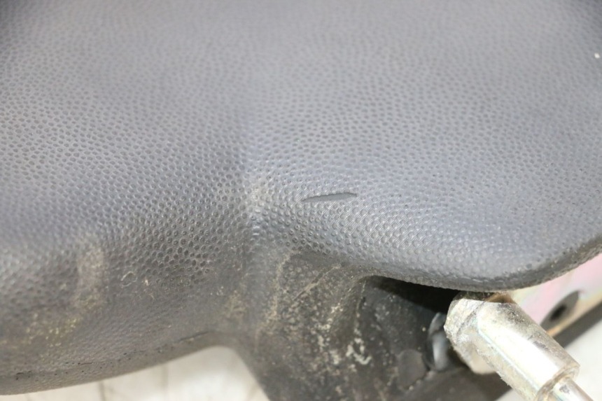 photo de DOSSERET PIAGGIO MP3 RL 250 (2006 - 2010) - Vue d’ensemble
