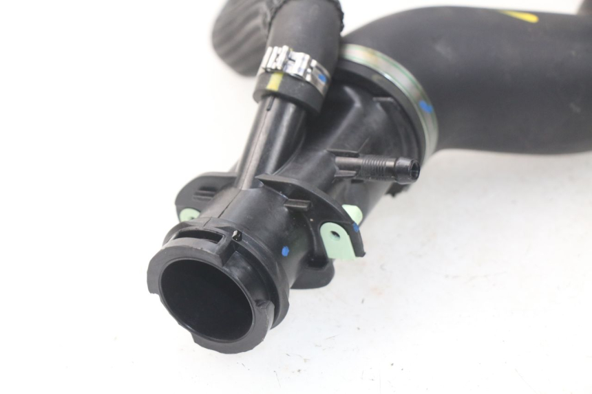 photo de DURITE ESSENCE PEUGEOT METROPOLIS 400 (2017 - 2020)