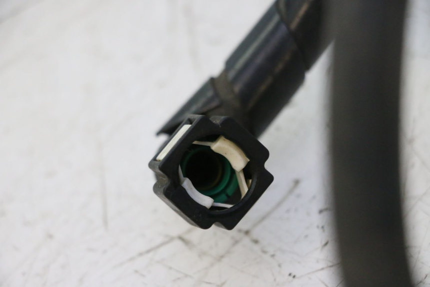 photo de DURITE INJECTEUR PIAGGIO MP3 500 (2011 - 2015) - Gros plan technique