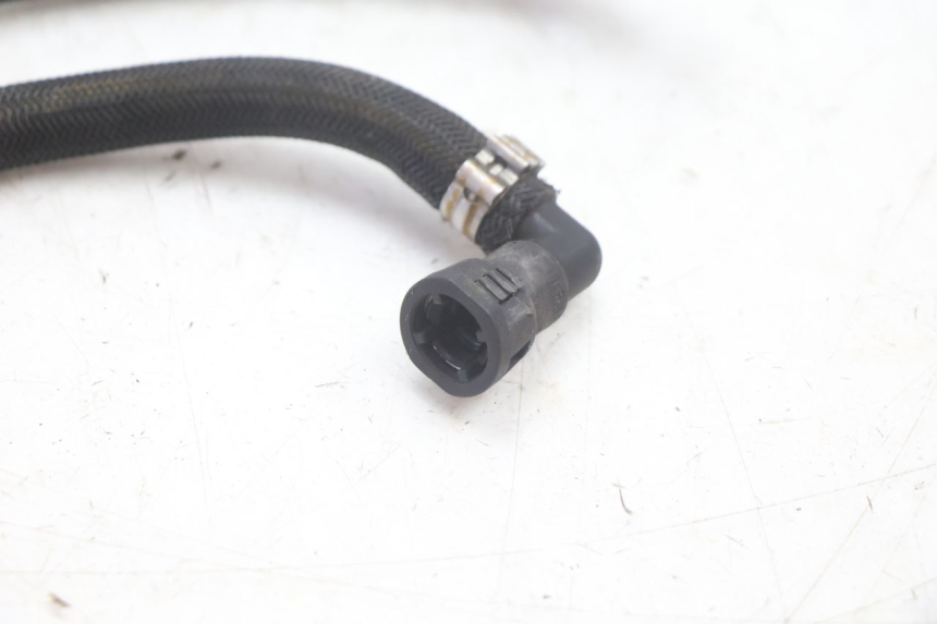 photo de DURITE INJECTEUR PEUGEOT SATELIS 125 (2013 - 2018) - Gros plan technique