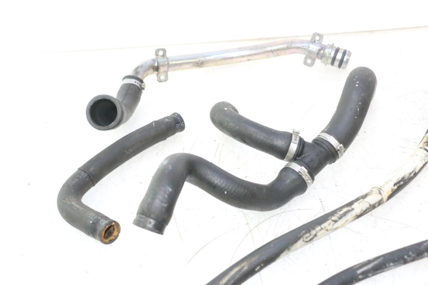 photo de DURITE RADIATEUR GILERA GP 800 (2007 - 2013) - Zoom état d’usage