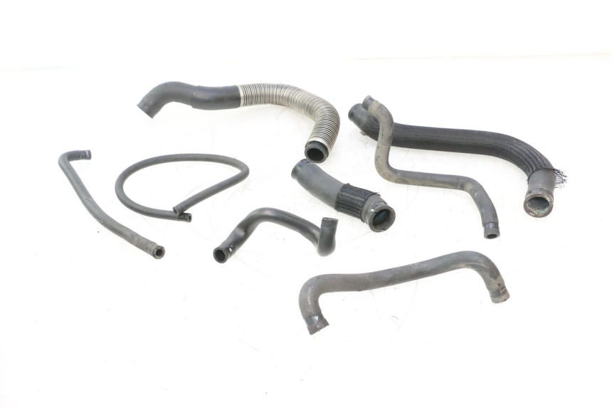 photo de DURITE RADIATEUR SUZUKI GSR 600 (2005 - 2012) - Vue principale