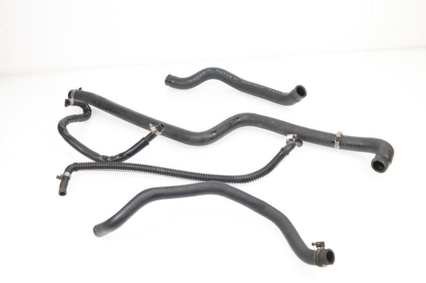 photo de DURITE RADIATEUR KYMCO XCITING 500 (2007 - 2010)