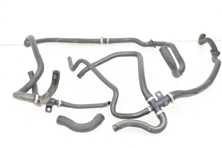 photo de DURITE RADIATEUR PIAGGIO VESPA GRANTURISMO 200 (2004 - 2005)