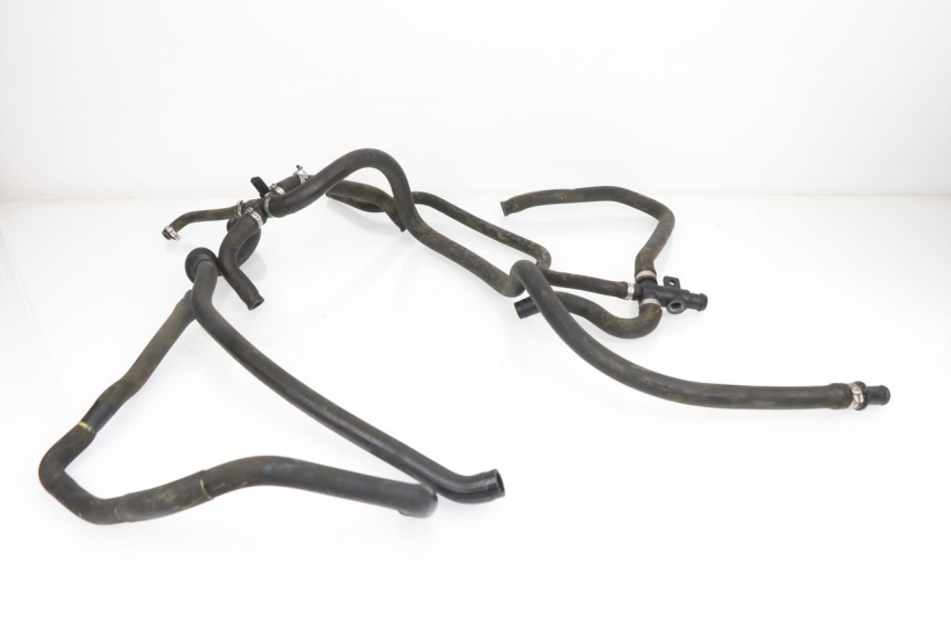 photo de DURITE RADIATEUR PIAGGIO VESPA GTS 125 (2007 - 2012)